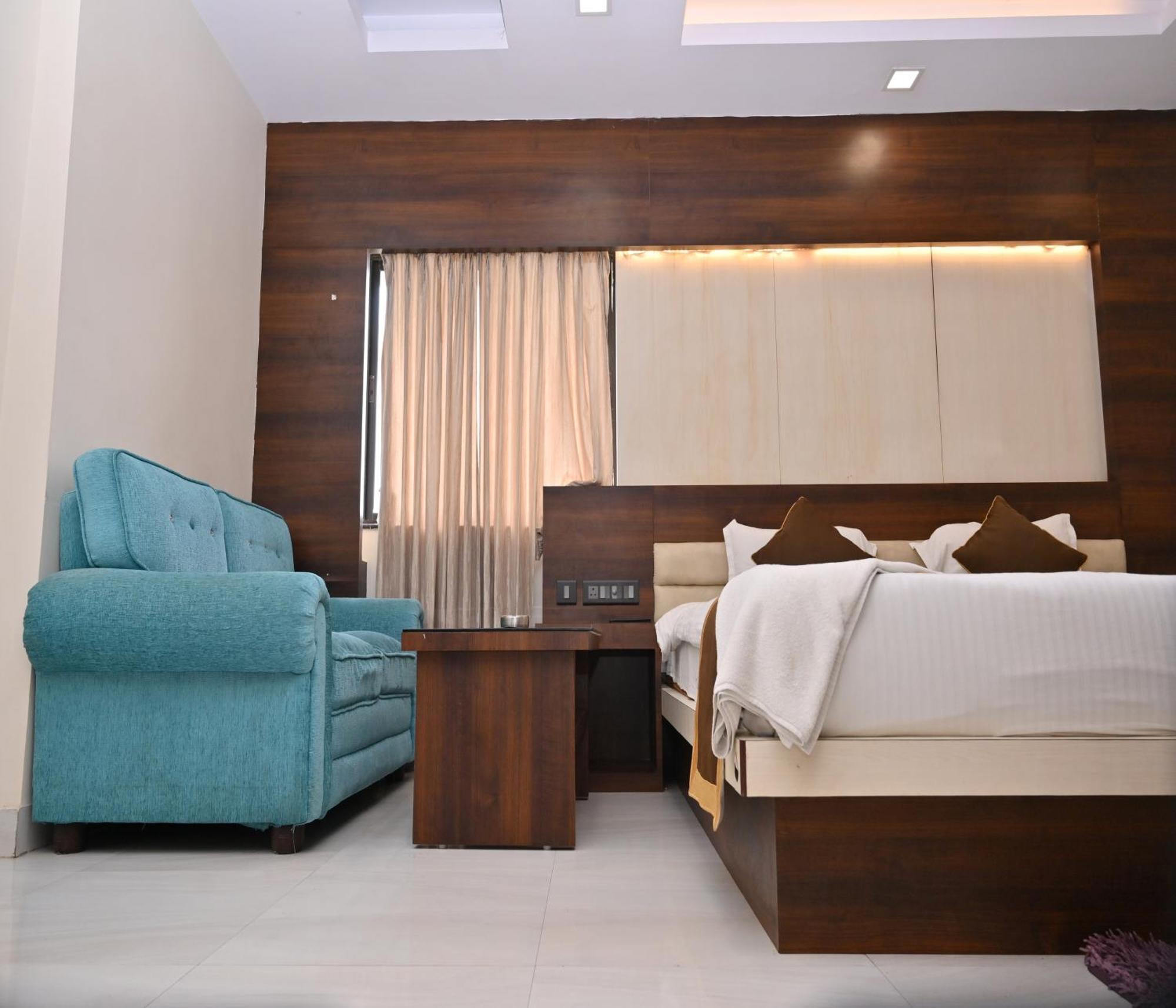 Hotel Silver Land New Digha With Rooftop Pool Экстерьер фото