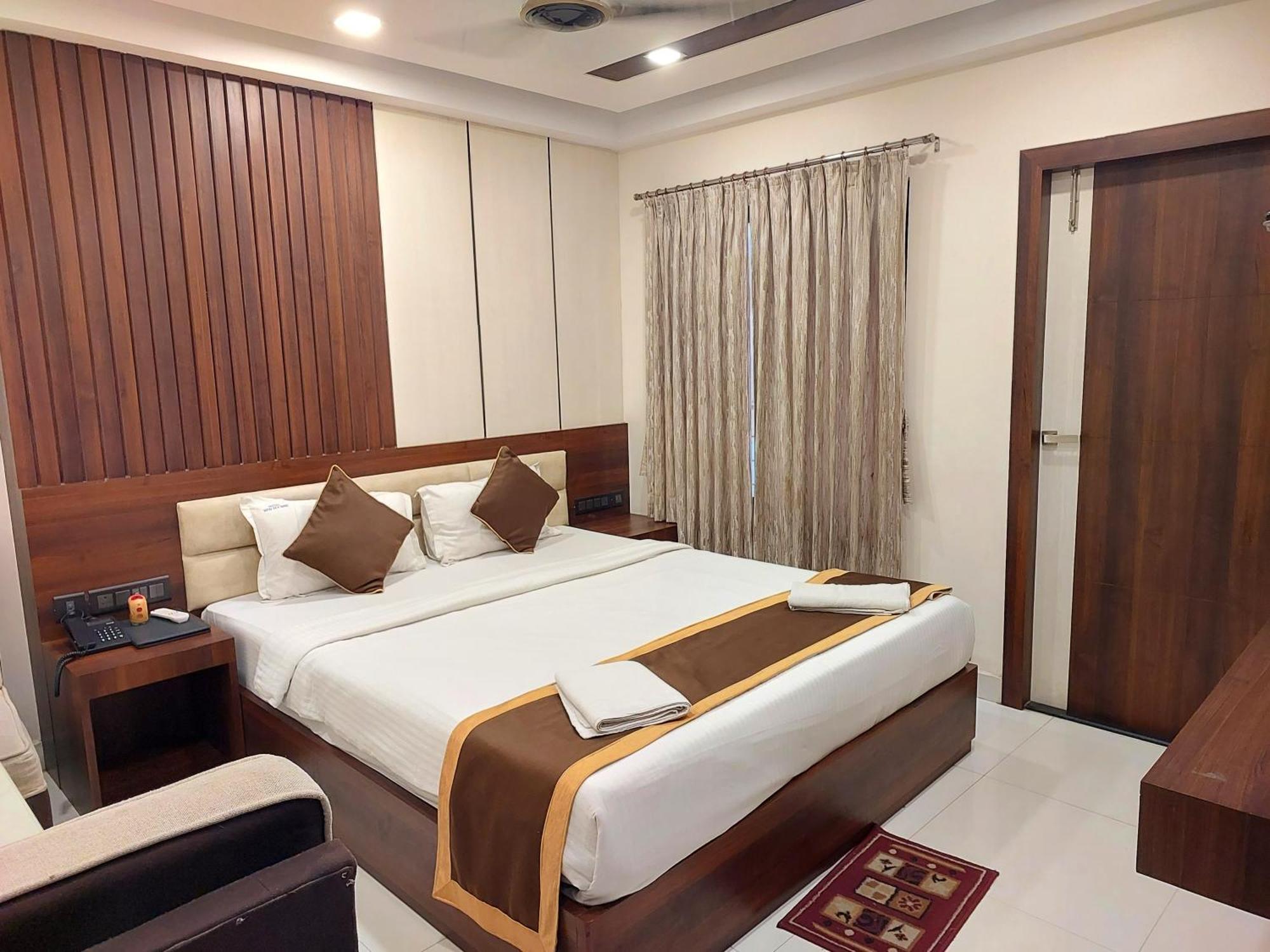 Hotel Silver Land New Digha With Rooftop Pool Экстерьер фото